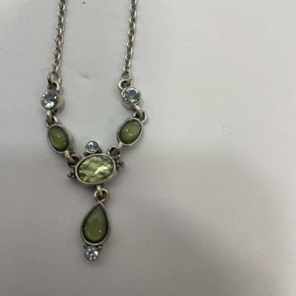 COSTUME 1928 BRAND FABULOUS LIME GREEN STONES NECKLACE
